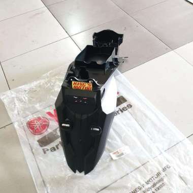 Spakbor Belakang Vixion New (Nva) 2Tp-F1611-00 Asli Yamaha - Hitam