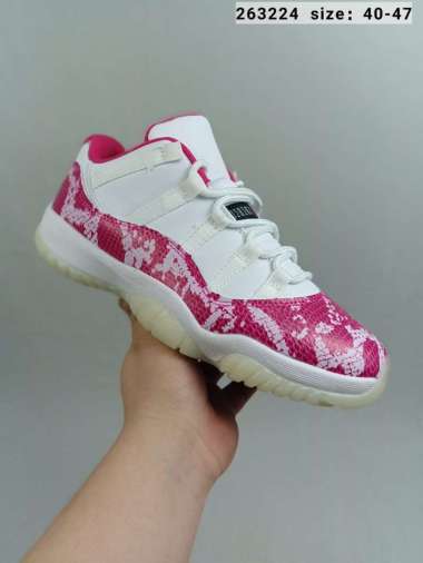 retro 11s red and white