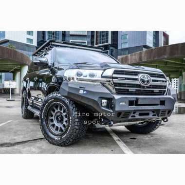 Bumper Land Cruiser VX 200 Black