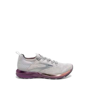 brooks sneakers for women