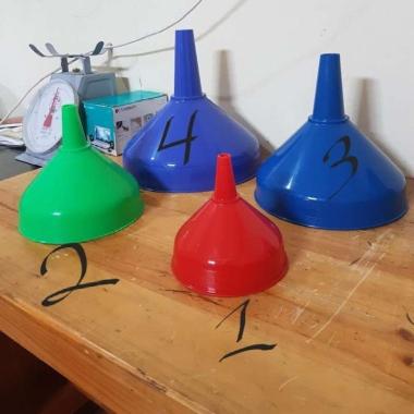 corong plastik no 3 25cm