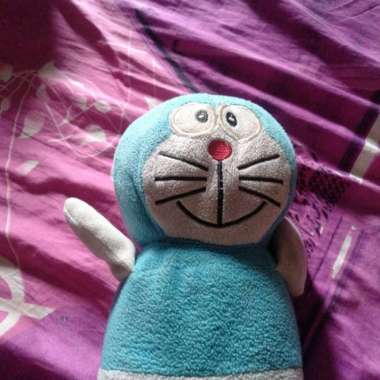 boneka Doraemon mini