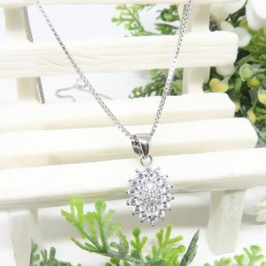 Beauty Culture BCKL029 Cluster Mata Daun Perak Silver 925 Lapis Emas Putih Kalung & Liontin [Origina