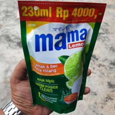 Mama Lemon Cairan Pencuci Piring