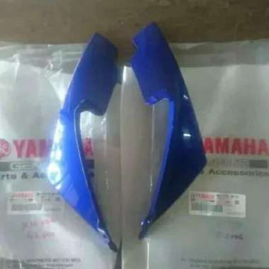 Garnis cover bawah lampu depan R15 Vva V3 biru sepasang ori ygp