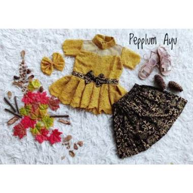 Jual Baju Kebaya Anak Terbaru Harga Murah Blibli Com Kebaya dengan model kutu ini sebenarnya telah dikenakan sejak dulu oleh para wanita indonesia khususnya di wilayah jawa. jual baju kebaya anak terbaru harga