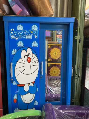 lemari pakaian doraemon / lemari sleding doraemon 2 pintu