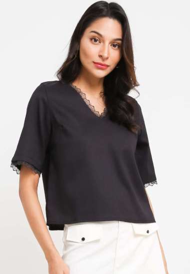 LLACES Clothing - Blouse Wanita - Lacey V-Neck Short Sleeve Blouse - Black XL