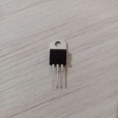 IC LM 7806