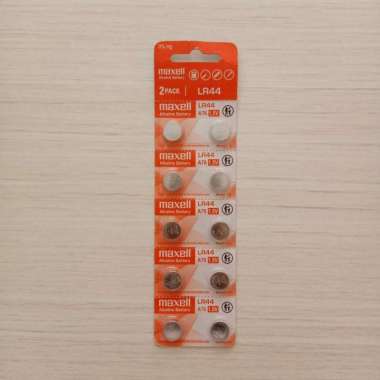 Baterai LR44 Maxell