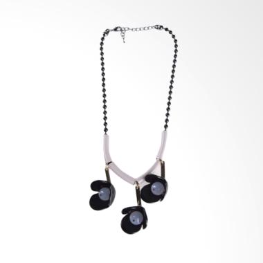 Two Lips Flowers Necklace A Kalung