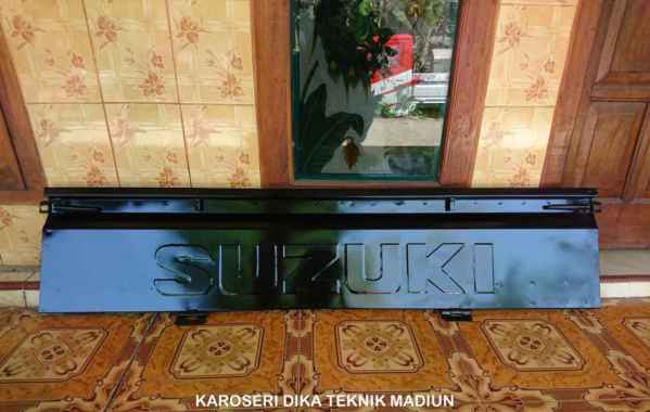 Pintu Bak APV Rakitan Karoseri Dika