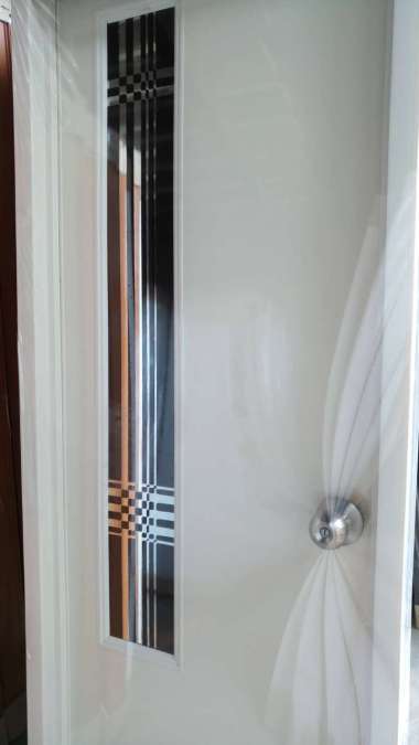 pintu kamar mandi pvc motif kaca cermin garis special black edition split