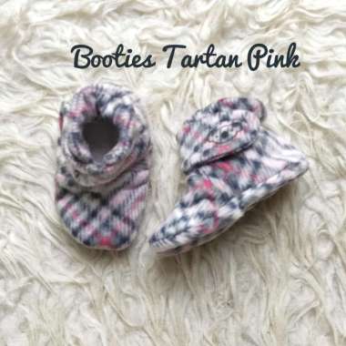 harga (Original Distributor) booties cuddle me sepatu kaos kaki bayi termurah kado lahiran bayi laki laki perempuan Tartan Pink Blibli.com