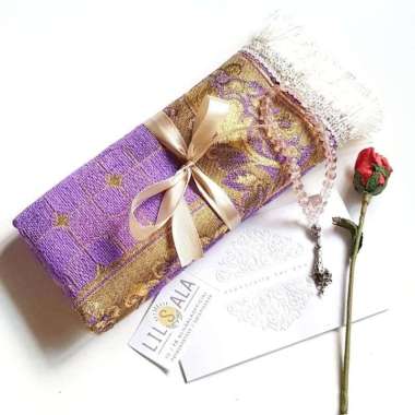 [AM] SOUVENIR SAJADAH PREMIUM BENANG EMAS + TASBIH KRISTAL TAHLIL KADO PERNIKAHAN OLEH OLEH TURKI TU
