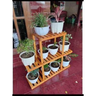 Rak Susun Pot Bunga 3 Tahap Bahan Kayu