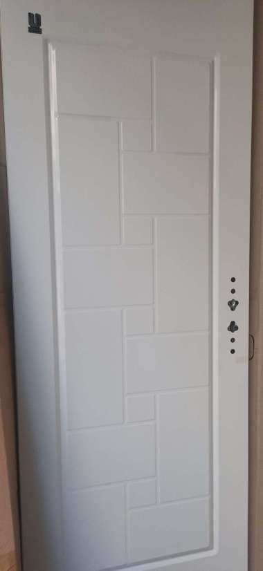 Pintu Baja Fortress JBS Urban Motif Zig Zag Puzzle Warna Putih