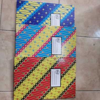 Buku tulis folio bergaris isi 100 lembar RIA murah meriah