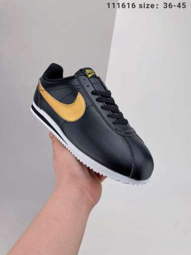 nike cortez mid