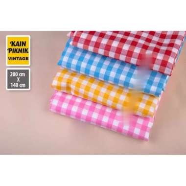 Kain Piknik Kotak-kotak Vintage 200 x 140 cm ( Taplak | Tikar) - Merah Biru Muda