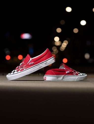 vans slip on checkerboard red black