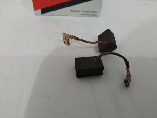 Sikat Karbon Makita CB459 untuk Mesin Gerinda, 6x8.9x12 mm