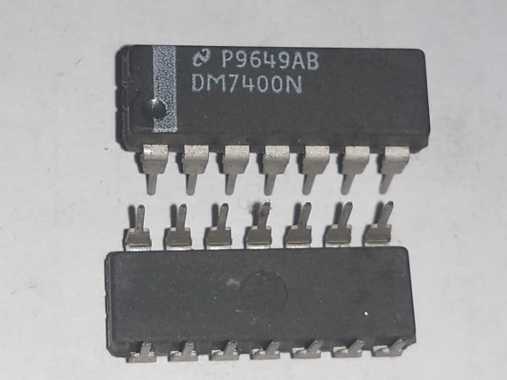 IC DM7400N DM 7400 N Quad 2-Input NAND Gate - Fairchild Semiconductor