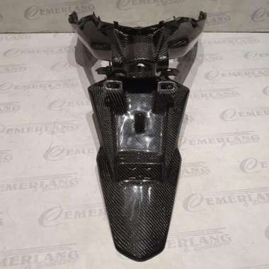 Sayap spakbor belakang Yamaha Aerox Carbon Kevlar