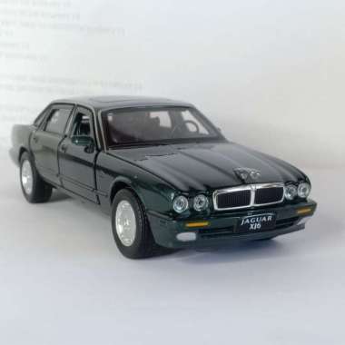 Jackiekim Diecast Mobil Jaguar XJ6 Clasic Skala 1:32