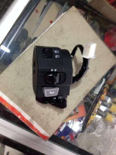 saklar lh vega r new ori