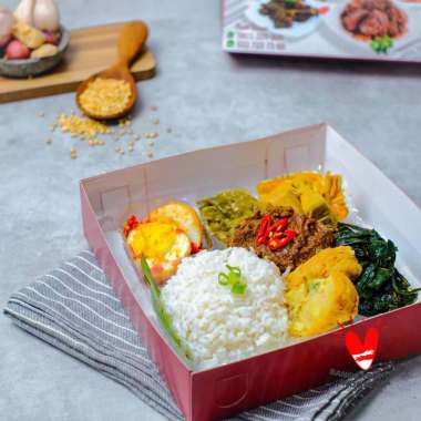 Paket Nasi Rendang Rendang + Perkedel + Telur