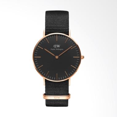 Daniel Wellington Classic Black Cor ... am Ring Rose Gold [36 mm]