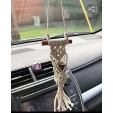 GANTUNGAN MACRAME
