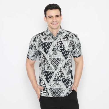 Platini Kemeja Batik Pria Lengan Pendek Katun Hitam 73171 M