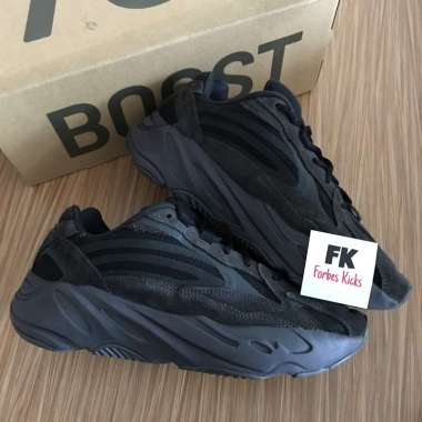 wave runner 700 size 10