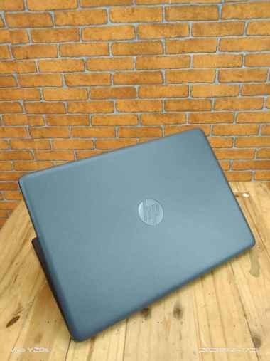 HP 240 G8 INTEL I3-1005G1 4GB 256GB SSD 14"HD INTEL UHD WIN 10 HOME