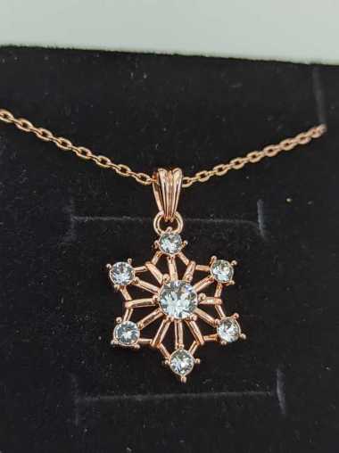 Her Jewellery Snowflakes Pendant Rose Gold Kristal Lapis Emas Crystal Kalung Wanita