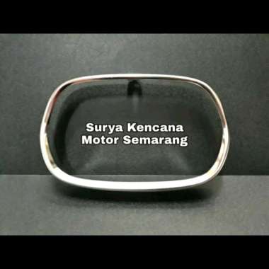 Ring lis pinggiran lampu depan reflektor Vespa PX