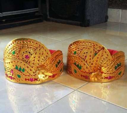 Mahkota gelungan tari bali gebyar duduk bali bahan kulit sapi Bahan Karton Solex