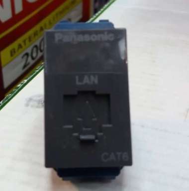 Panasonic Outlet Data Cat 6 Hitam