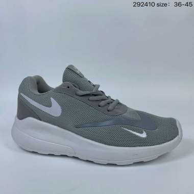 Nike Roshe One - Harga Terbaru Mei 2022 \u0026 Gratis Ongkir | Blibli