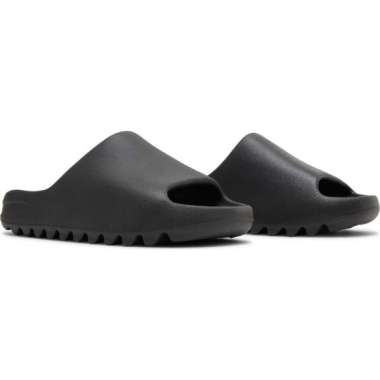 black yeezy slippers