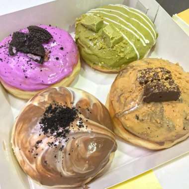 Chocban Jakarta - 1 Box Donat Topping isi 4 Topping B