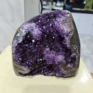 BATU AMETHYST GEODE URUGUAY TOO GRADE