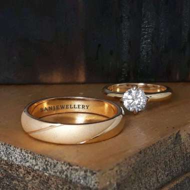 Cincin Tunangan - Harga Terbaru April 2022 | Blibli