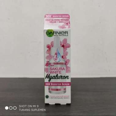 Garnier Sakura White Hyaluron Booster Serum 30ml.