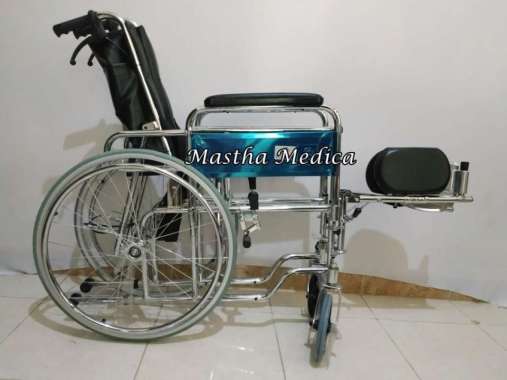 Kursi Roda 3 in 1 (Tempat tidur + BAB + Kaki Selonjor) Sella KY 608GC