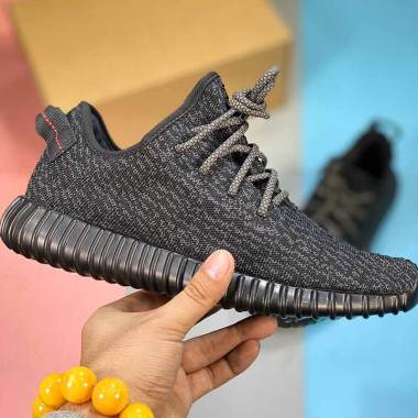sepatu adidas yeezy