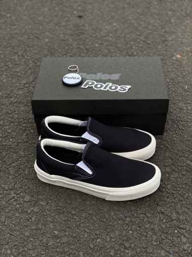 Jual Dc Hyde M Sneakers Pria Black White Adys300580 Blw Online Desember 2020 Blibli