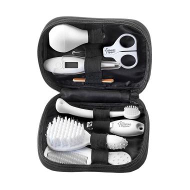 Tommee Tippee Closer to Nature Healthcare & Grooming Kit